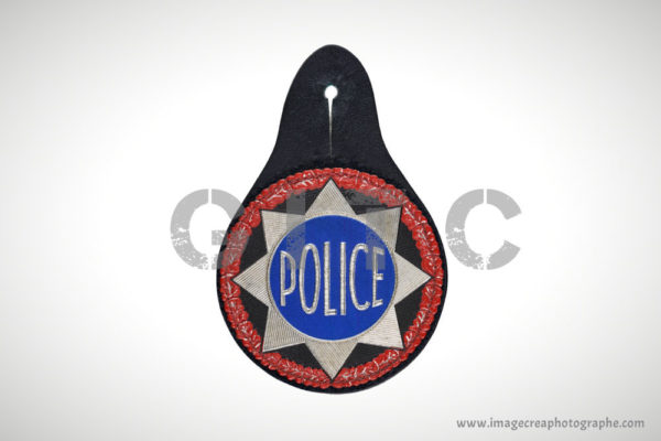 Etoile cuir Police